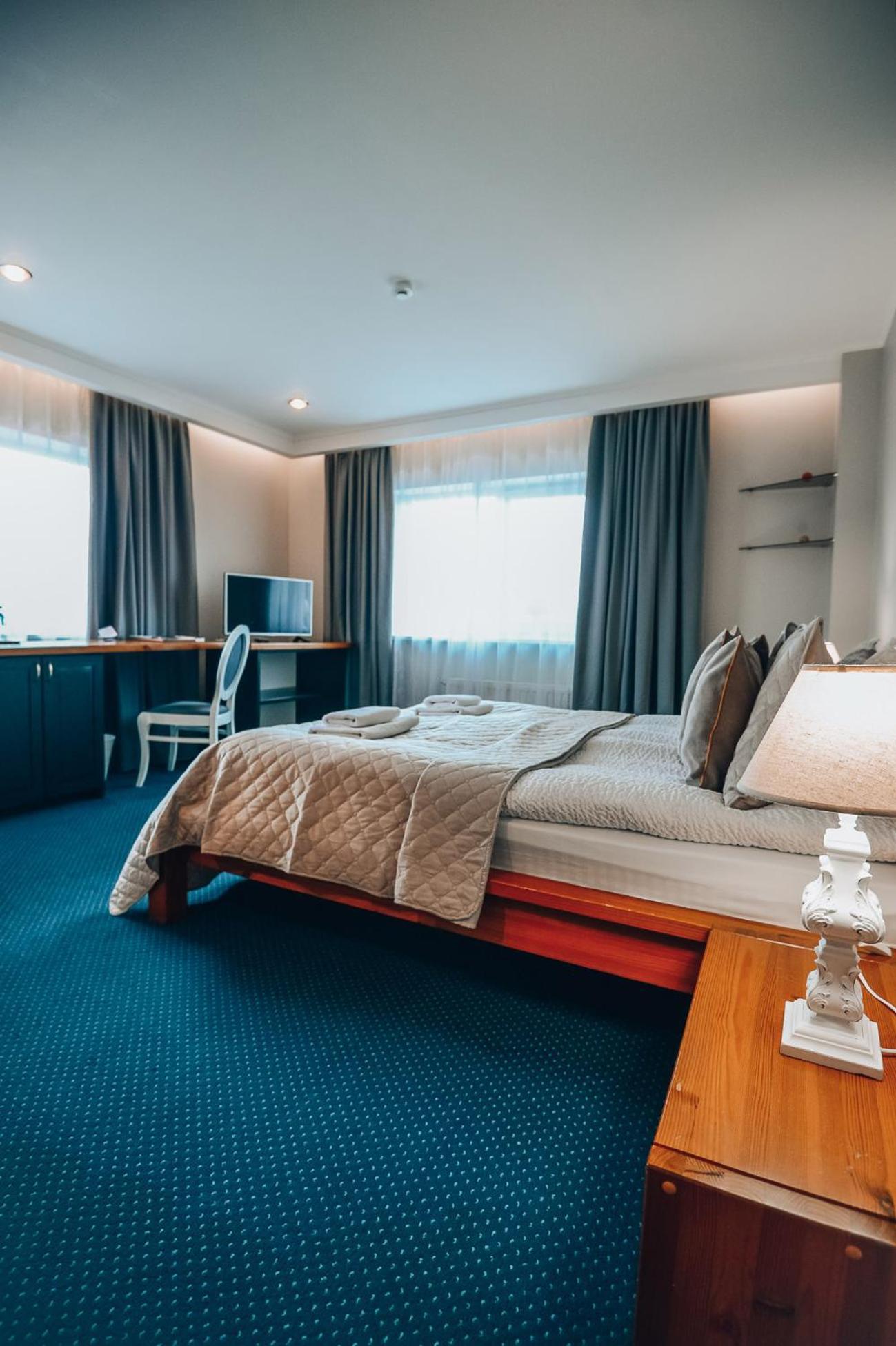 Jolanta Hotel Aluksne Ngoại thất bức ảnh
