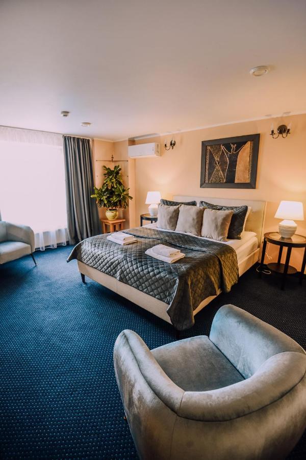 Jolanta Hotel Aluksne Ngoại thất bức ảnh