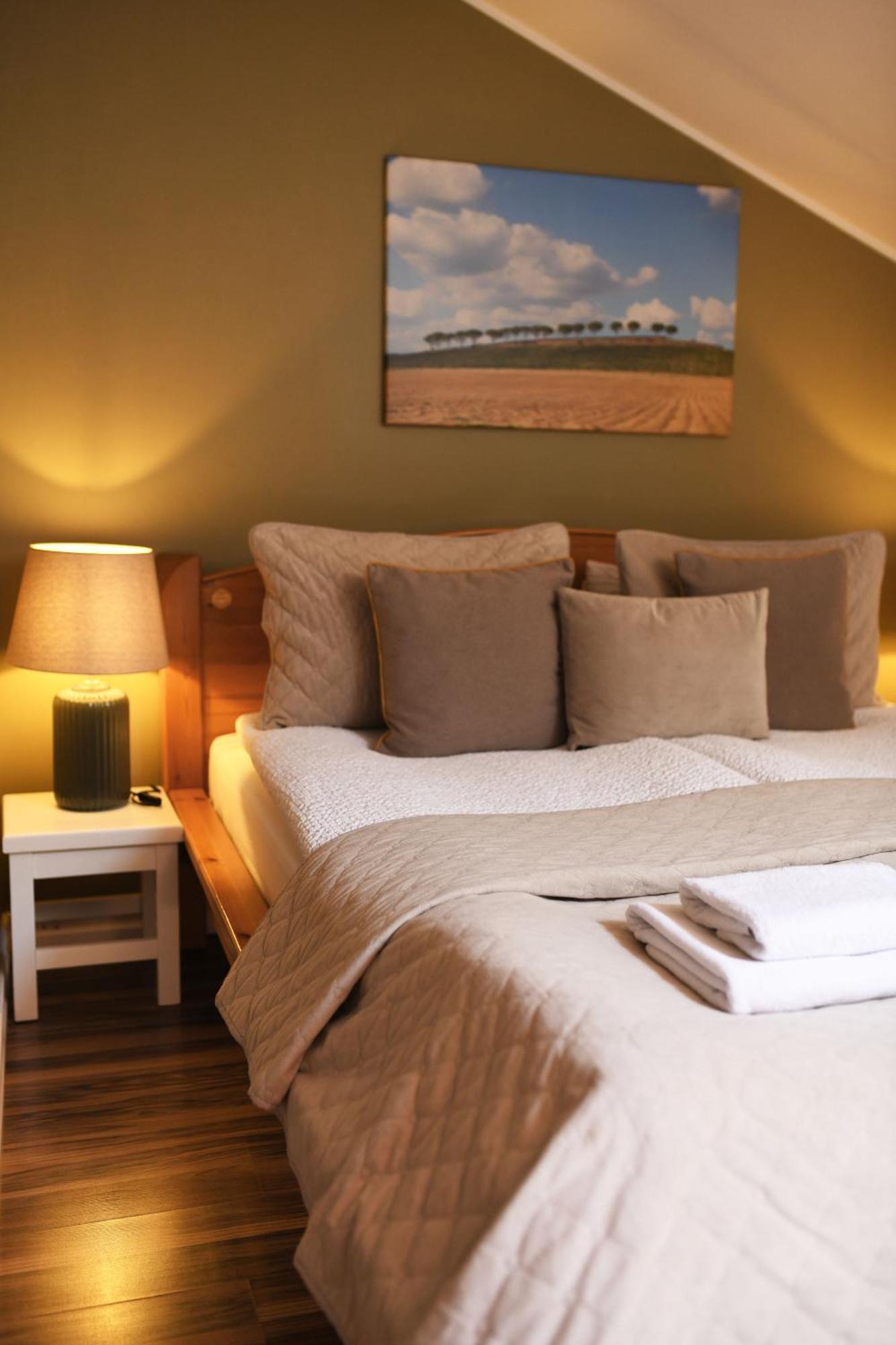 Jolanta Hotel Aluksne Ngoại thất bức ảnh