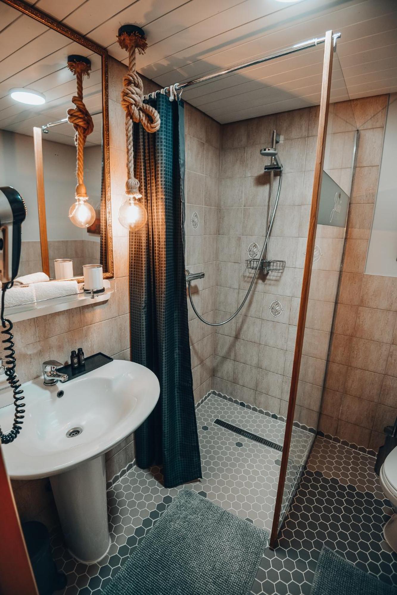Jolanta Hotel Aluksne Phòng bức ảnh